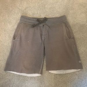 Lululemon Mens Jogger Shorts- Size large
